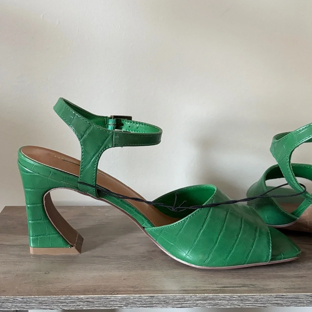 Maurices Green Croc-Embossed Block Heel Sandals - Picture 4 of 6